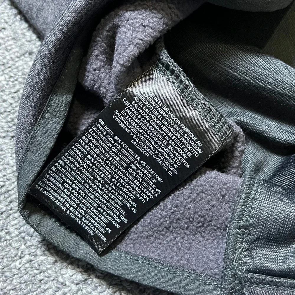 The North Face Pullover Size L Gray Fairlife Nutrition 1/4 Zip Fleece Jacket